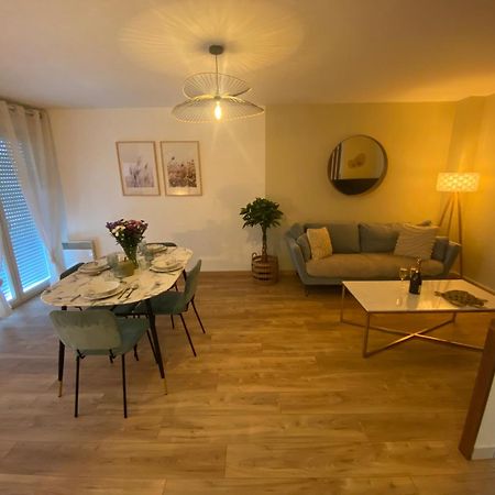 Apartament Les Rives De L'Indre. Parking Gratuit. Lit 160Cm Châteauroux Zewnętrze zdjęcie