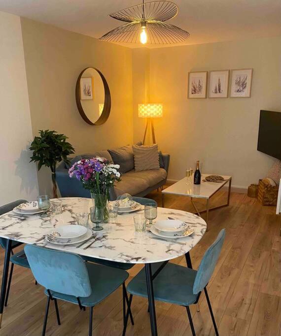 Apartament Les Rives De L'Indre. Parking Gratuit. Lit 160Cm Châteauroux Zewnętrze zdjęcie
